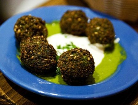 Hummus Place 5 falafel balls
